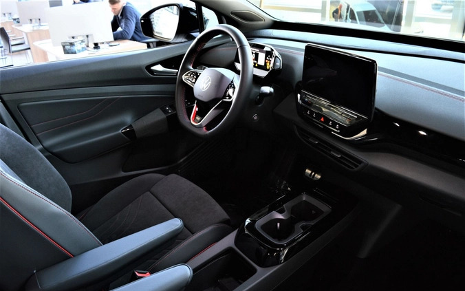Volkswagen ID.4 cena 259300 przebieg: 4800, rok produkcji 2023 z Warszawa małe 529